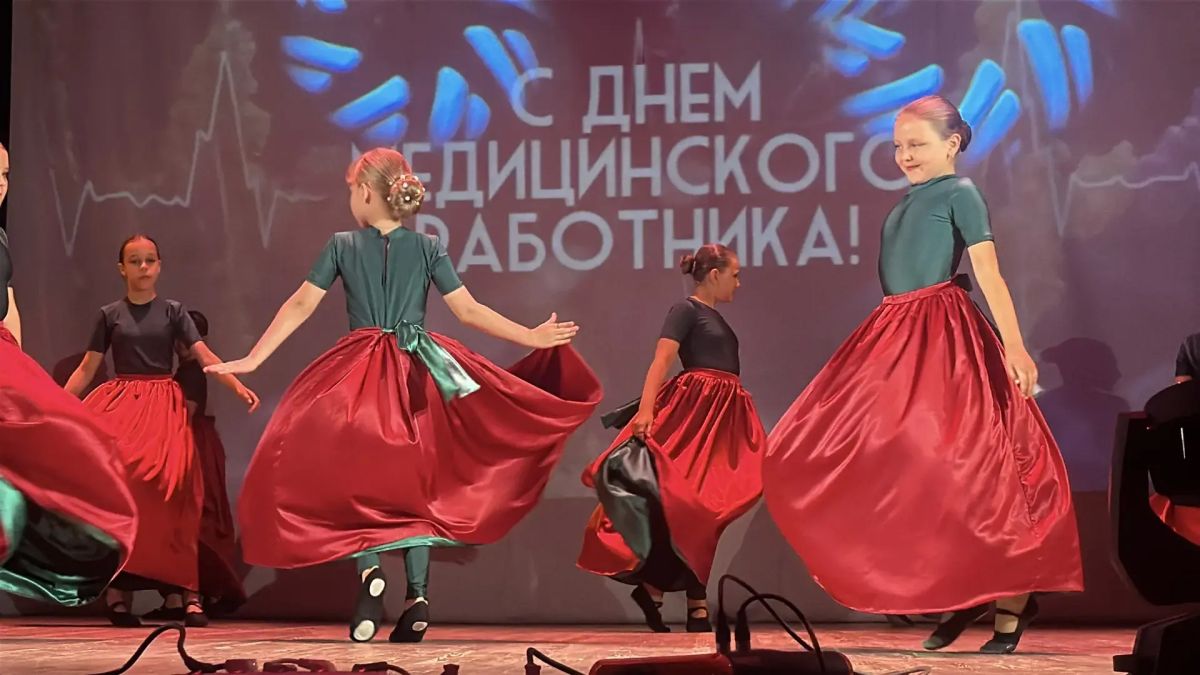 В Бердянске чествовали медиков В Бердянске чествовали медиков