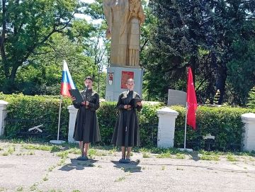 День памяти и скорби. Сегодня в пгт Куйбышево и пгт Розовка состоялись памятные митинги и прошла минут молчания в память о миллионах советских граждан, чьи жизни унесла Великая Отечественная война