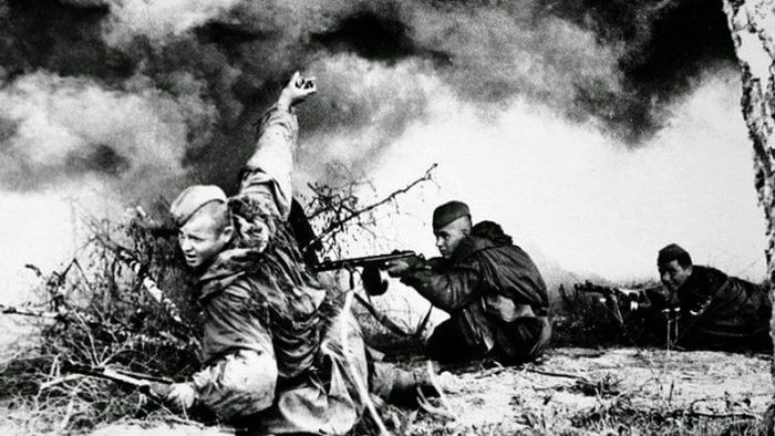 22 июня. 1945. Приказ Сталина: «В ознаменование победы над Германией назначаю 24 июня 1945 в Москве на Красной площади Парад Победы» 1944 22 июня. 1945. Приказ Сталина: «В ознаменование победы над Германией назначаю 24 июня 1945 в Москве на Красной площади Парад Победы» 1944