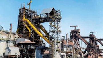 Армия России атаковала металлургический комбинат ПАО «Запорожсталь» в Запорожье с применением БПЛА «Герань»