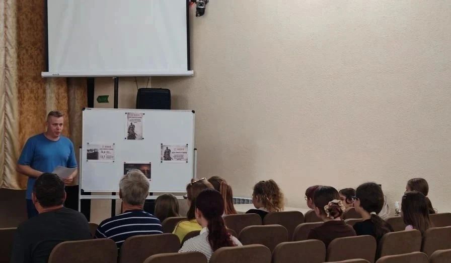 Свеча памяти: в селе Осипенко почтили героев Великой Отечественной войны Свеча памяти: в селе Осипенко почтили героев Великой Отечественной войны