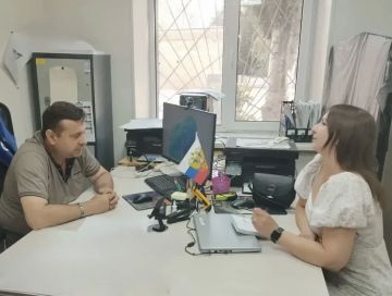 Состоялась рабочая встреча председателя территориальной избирательной комиссии №13 с исполнительным секретарём регионального отделения политической партии "Единая Россия" Анной Мовчан