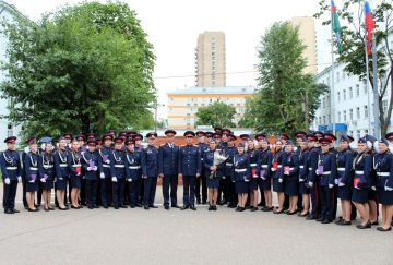 Девятиклассникам кадетского корпуса СК России имени А. Невского вручили аттестаты об основном общем образовании