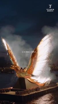 На выходных в Петербурге прошла «самая красивая ночь года», как её называют сами петербуржцы