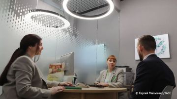 Более 92% ипотек Сбера в ДНР, на Запорожье и Херсонщине выданы по льготным программам, сообщили ТАСС в пресс-службе Юго-Западного банка Сбербанка