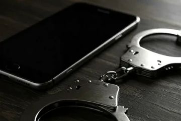В Черниговке полицейские по горячим следам раскрыли кражу телефона