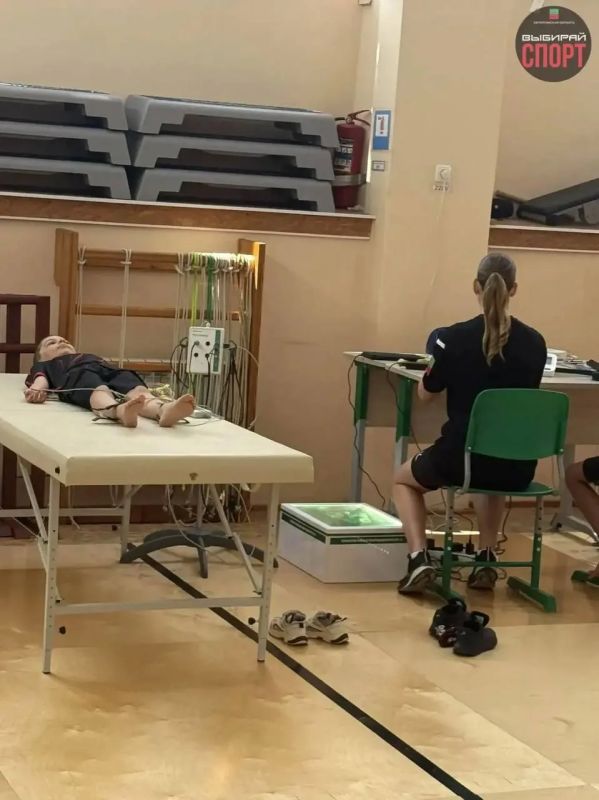 В Спортшколе имени Назарова Е.И. г.Бердянск теперь доступен уникальный проект «Стань Чемпионом» В Спортшколе имени Назарова Е.И. г.Бердянск теперь доступен уникальный проект «Стань Чемпионом»