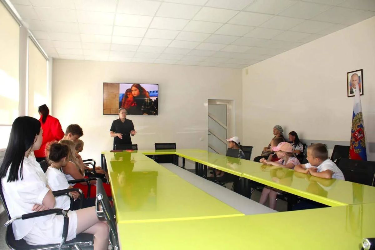 Транспортные полицейские провели урок цифровой безопасности для детей Транспортные полицейские провели урок цифровой безопасности для детей