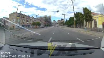 Момент прилёта крылатых авиабомб по Запорожью