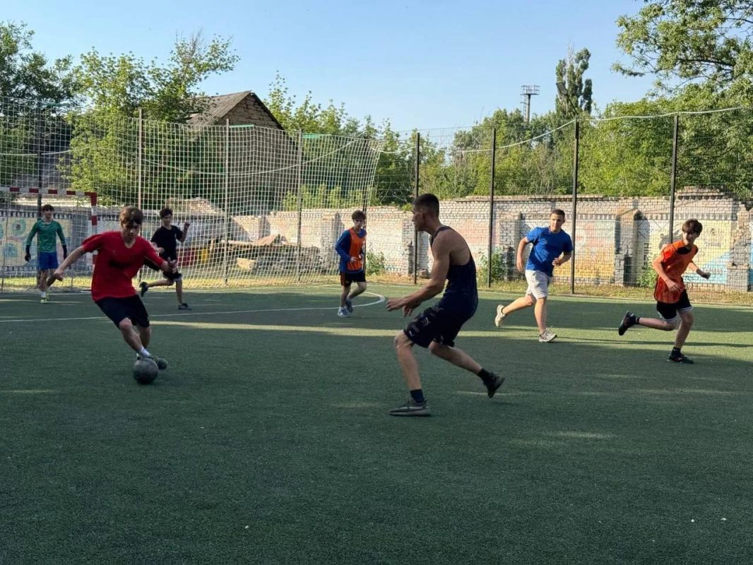 Товарищеский встреча на стадионе «Колос»: дружба сильнее счета Товарищеский встреча на стадионе «Колос»: дружба сильнее счета
