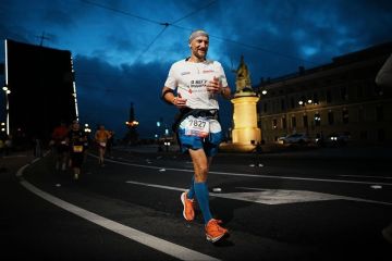 Запорожская область приняла участие в 35-ом СберПрайм марафоне «Белые ночи» в Санкт-Петербурге!