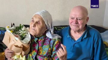 Они вместе с 1953 года. Супруги Шариковы живут вместе уже 73 года