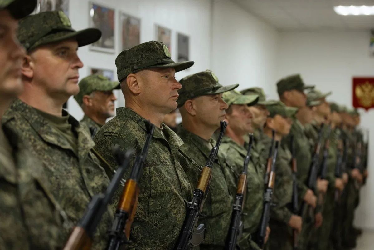 Евгений Балицкий: Добровольцы батальона Запорожской области «БАРС-Запорожье» приняли военную присягу Евгений Балицкий: Добровольцы батальона Запорожской области «БАРС-Запорожье» приняли военную присягу