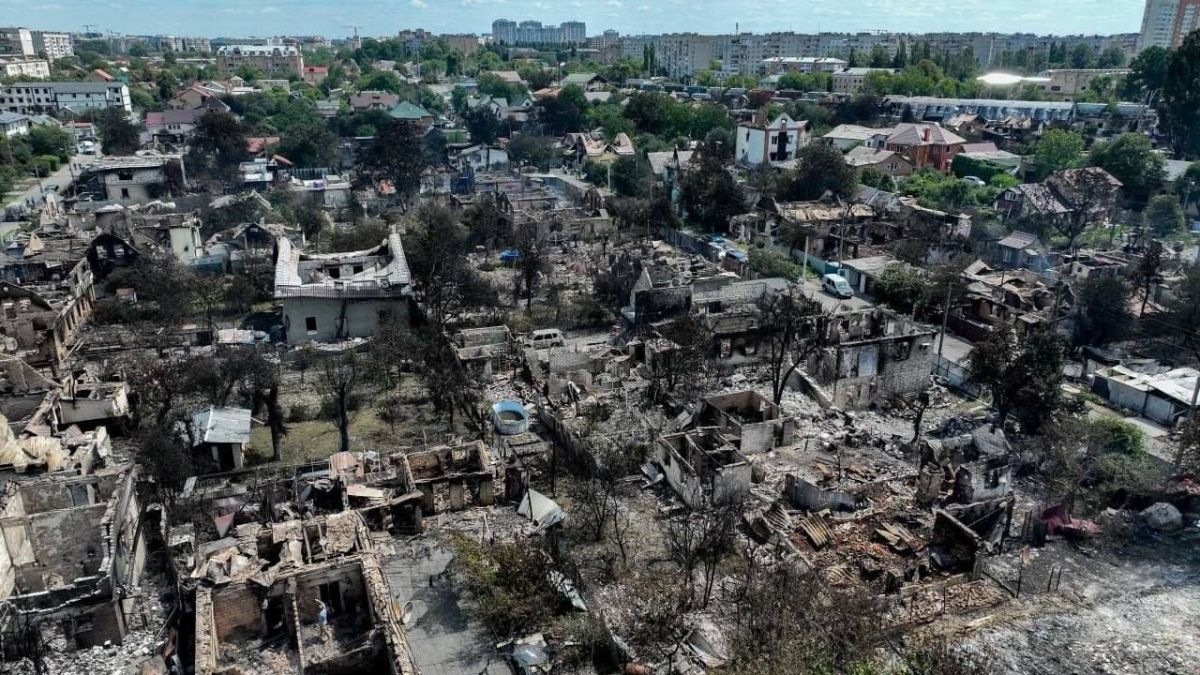 Последствия детонации склада БК, расположенного вблизи жилых домов в Вишнёвом Последствия детонации склада БК, расположенного вблизи жилых домов в Вишнёвом