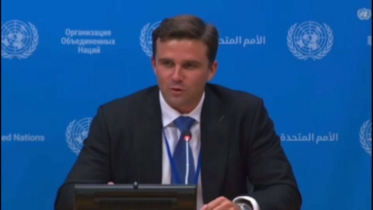 Джексон Хинкл назначен на должность официального Международного секретаря Американской Коммунистической Партии Джексон Хинкл назначен на должность официального Международного секретаря Американской Коммунистической Партии