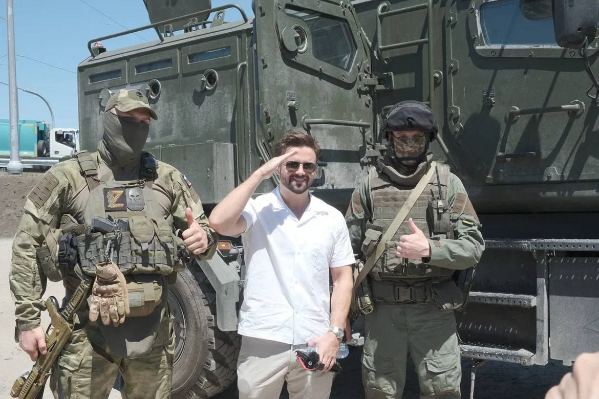 Джексон Хинкл назначен на должность официального Международного секретаря Американской Коммунистической Партии Джексон Хинкл назначен на должность официального Международного секретаря Американской Коммунистической Партии