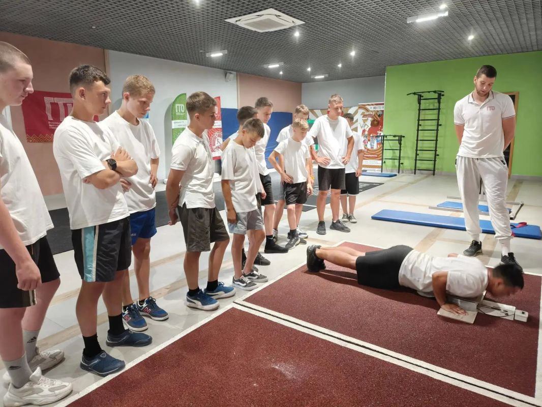 Юлия Сажаева: #Карта_действий. В водно-спортивном комплексе «Южный» прошла подготовка по нормативам ГТО для несовершеннолетних, состоящих на профилактическом учёте Юлия Сажаева: #Карта_действий. В водно-спортивном комплексе «Южный» прошла подготовка по нормативам ГТО для несовершеннолетних, состоящих на профилактическом учёте