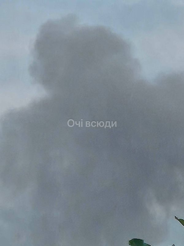 Сообщается о прилетах ФАБов в Запорожье