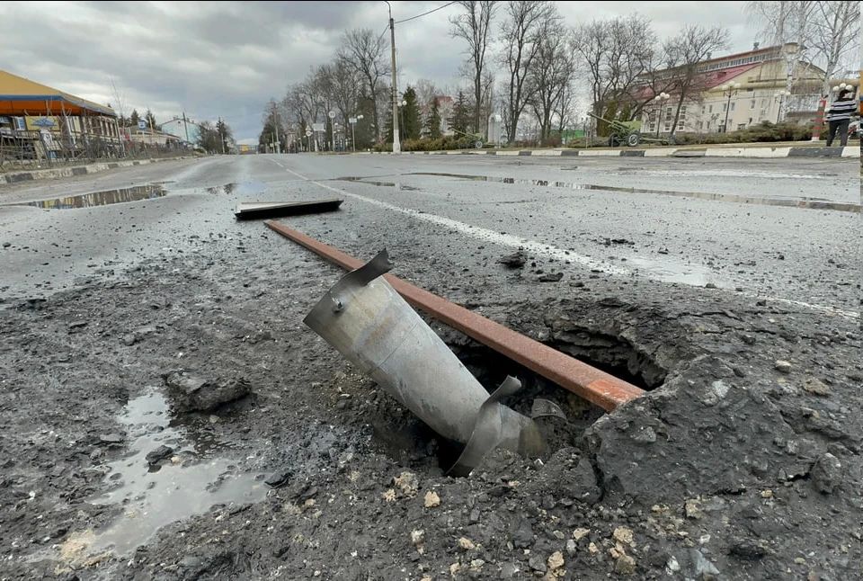Жилые дома под ударом и мины на дорогах: Противник бьет по гражданским объектам на запорожских территориях