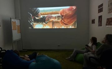 В офисе обособленного подразделения «Энергосбыт Запорожье» прошла встреча, посвященная Дню рождения Александра Пушкина