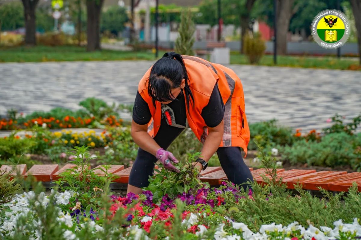 В Мелитополе продолжаются работы по благоустройству общественных территорий В Мелитополе продолжаются работы по благоустройству общественных территорий
