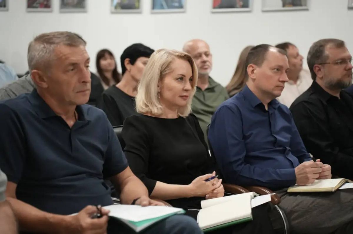 Евгений Балицкий: Провёл совещание с главами городских и муниципальных округов Запорожской области Евгений Балицкий: Провёл совещание с главами городских и муниципальных округов Запорожской области
