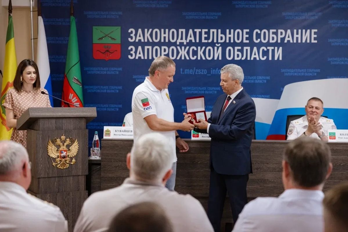 Виктор Емельяненко: КОМАНДА ПРЕЗИДЕНТА ПОМОГАЕТ Виктор Емельяненко: КОМАНДА ПРЕЗИДЕНТА ПОМОГАЕТ
