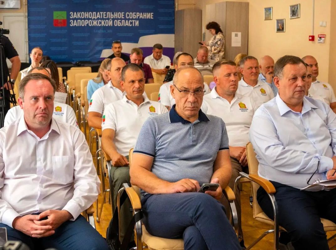 За плечами — четыре года. Четыре года За плечами — четыре года. Четыре года