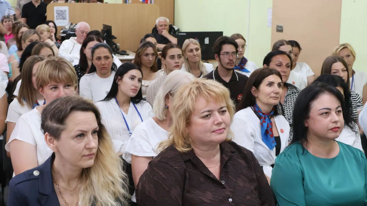 Алексей Тихомиров обсудил с Центром занятости Запорожской области вопросы трудоустройства жителей Алексей Тихомиров обсудил с Центром занятости Запорожской области вопросы трудоустройства жителей