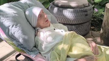 Сегодня глава Акимовского муниципального округа, секретарь местного отделения партии «Единая Россия» Александр Трудоношин и председатель Совета депутатов, глава фракции единороссов Елена Дружиненко начали свой день не с...
