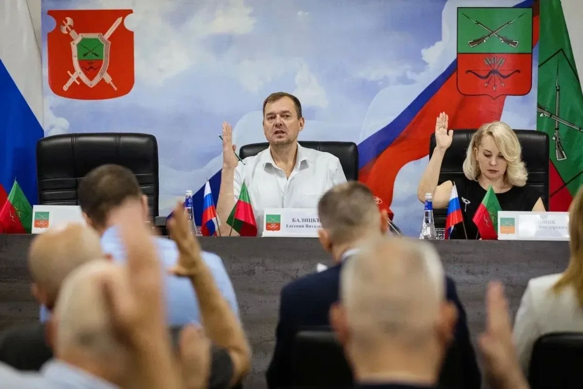 Евгений Балицкий: Провёл очередное заседание правительства региона Евгений Балицкий: Провёл очередное заседание правительства региона