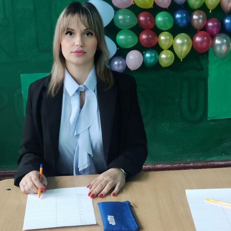 Дорогая Елена Сергеевна!. От всего актива регионального отделения ЛДПР Запорожской области примите самые искренние и сердечные поздравления с Днём рождения! В этот знаменательный день мы желаем Вам крепкого здоровья...