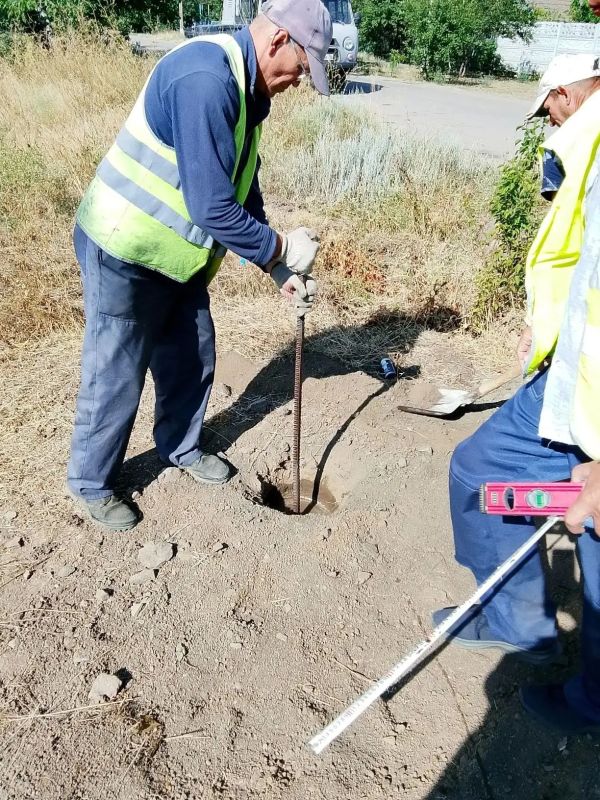 В Акимовском округе стартовали работы по благоустройству контейнерных площадок В Акимовском округе стартовали работы по благоустройству контейнерных площадок