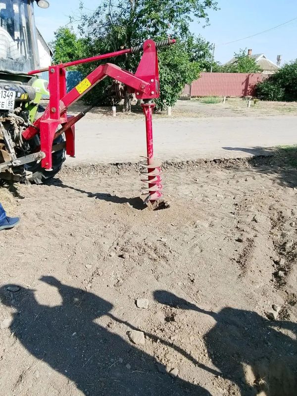 В Акимовском округе стартовали работы по благоустройству контейнерных площадок В Акимовском округе стартовали работы по благоустройству контейнерных площадок