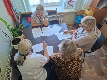 Психологи отделения социальной помощи семьям с детьми г.Мелитополь ГБУ «Комплексный центр социального обслуживания населения» Министерства труда и социальной политики Запорожской области для родителей из семей, находящихся в...