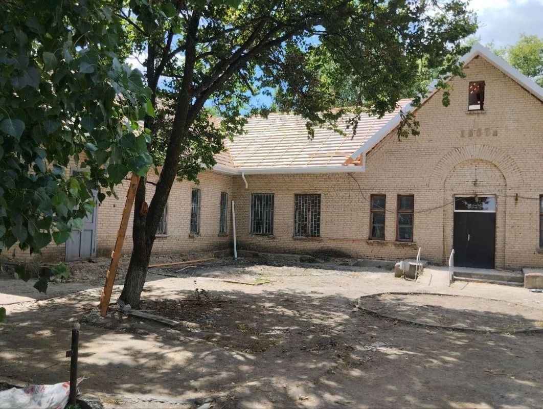 Дагестанские специалисты восстанавливают Центральную больницу в пгт Михайловка Дагестанские специалисты восстанавливают Центральную больницу в пгт Михайловка