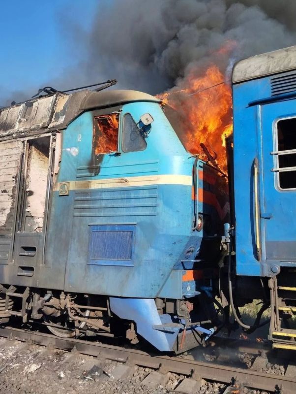 Железнодорожка в Запорожье снова атакована «Геранями» Железнодорожка в Запорожье снова атакована «Геранями»
