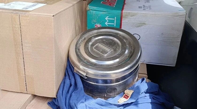 За помощь военному госпиталю волонтеров напоили чаем с блинами