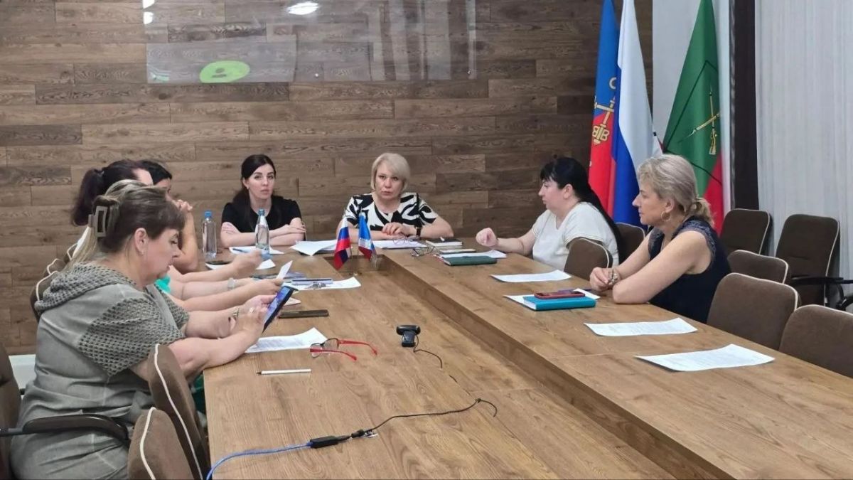 В Васильевском муниципальном округе прошло очередное заседание Комиссии по делам несовершеннолетних и защите их прав