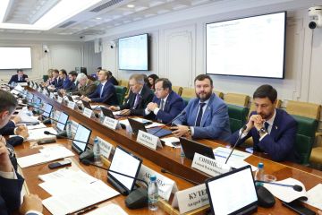 Дмитрий Ворона: Сегодня на заседании Комитета по экономической политике докладывал по законопроекту о продлении срока действия так называемой «гаражной амнистии» еще на пять лет – до 1 сентября 2031 года