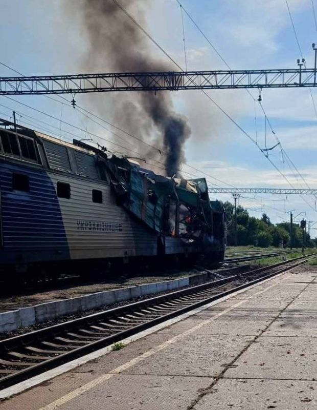 В Днепропетровской области локомотив устал и больше не будет таскать поезда В Днепропетровской области локомотив устал и больше не будет таскать поезда