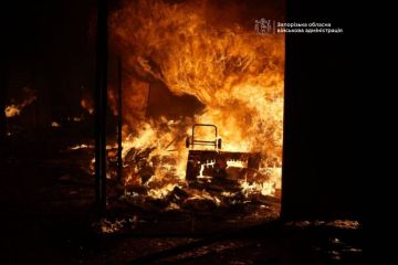 Удары по Запорожью и Сумам: повреждены торговый объект и склад «Новой почты»