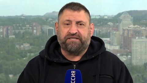Александр Сладков: Я так понял, ударом по Кирилловке в Запорожье, новый главком ВСУ Драпатый иллюстрировал свои правила игры: «Украинские войска и спецслужбы начинают убивать мирных жителей, предметно и безжалостно»