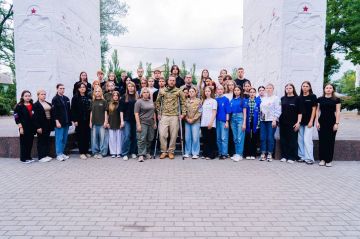 Молодёжь Запорожской области скорбит по жертвам террористической атаки на туристические базы отдыха в Кирилловке