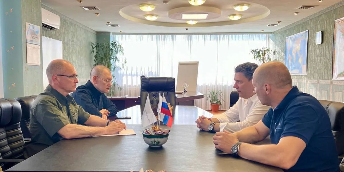 ЗАЭС: Сегодня день рождения отмечает первый заместитель Руководителя Администрации Президента Российской Федерации, председатель Наблюдательного совета Госкорпорации «Росатом» Сергей Владиленович Кириенко ЗАЭС: Сегодня день рождения отмечает первый заместитель Руководителя Администрации Президента Российской Федерации, председатель Наблюдательного совета Госкорпорации «Росатом» Сергей Владиленович Кириенко