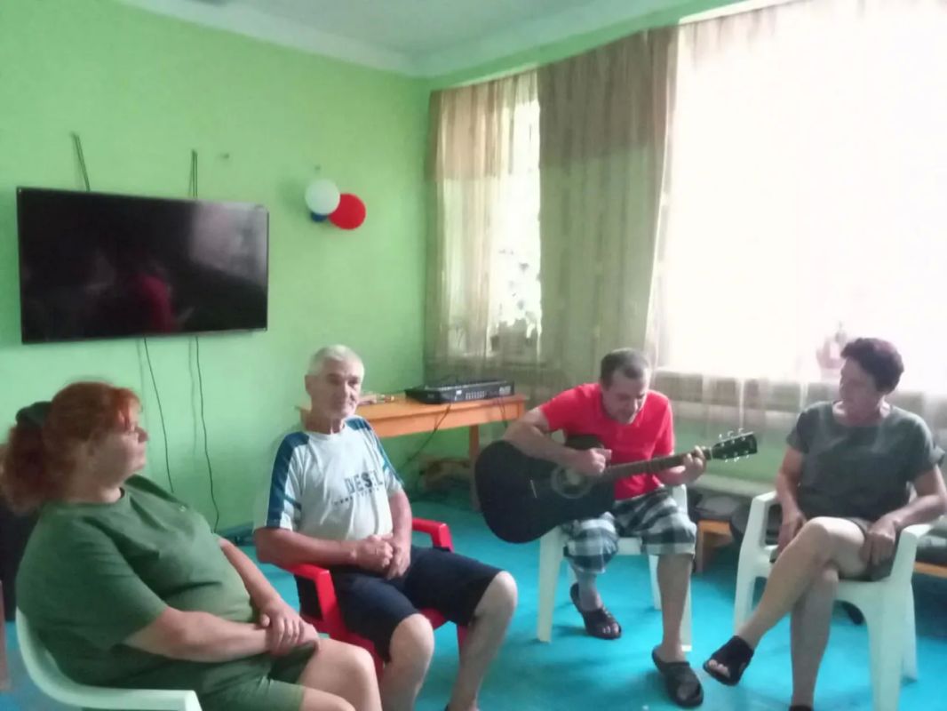 В ДК села Новотроицкое прошел вечер памяти Владимира Высоцкого В ДК села Новотроицкое прошел вечер памяти Владимира Высоцкого