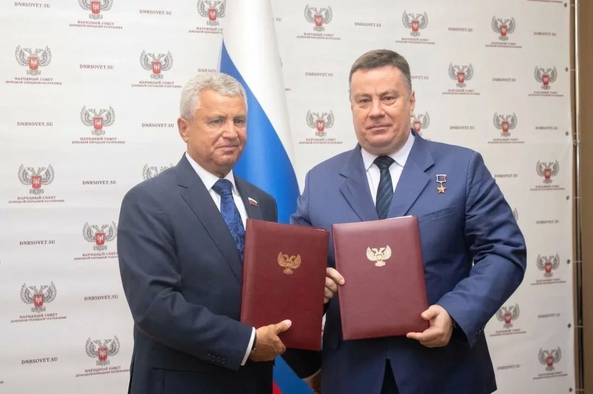 Виктор Емельяненко: Ровно год прошёл со дня подписания межпарламентского соглашения между Запорожской областью и Донецкой Народной Республикой Виктор Емельяненко: Ровно год прошёл со дня подписания межпарламентского соглашения между Запорожской областью и Донецкой Народной Республикой