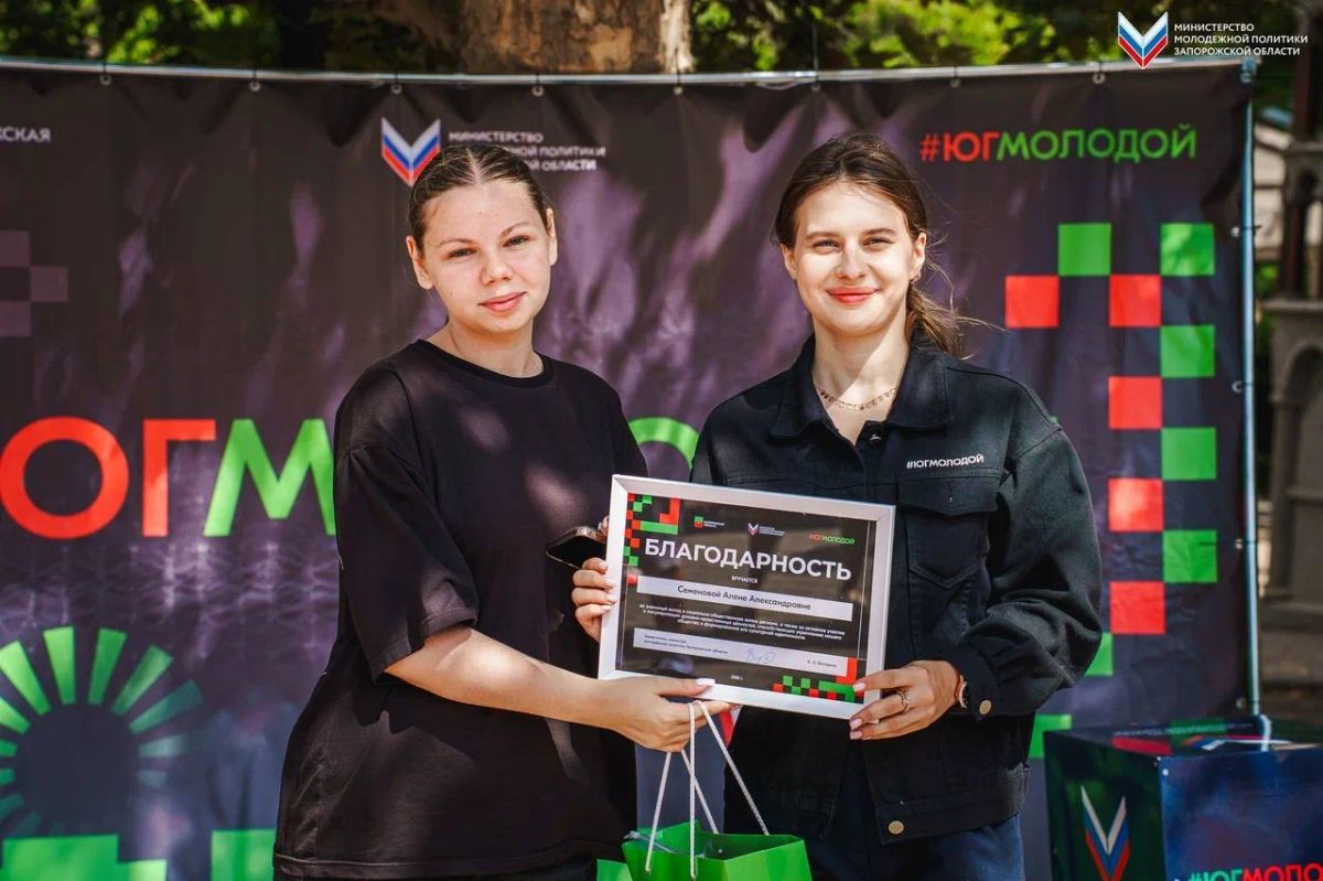 4 года, 33 местных отделения, множество активных ребят....и это только начало большого пути 4 года, 33 местных отделения, множество активных ребят....и это только начало большого пути