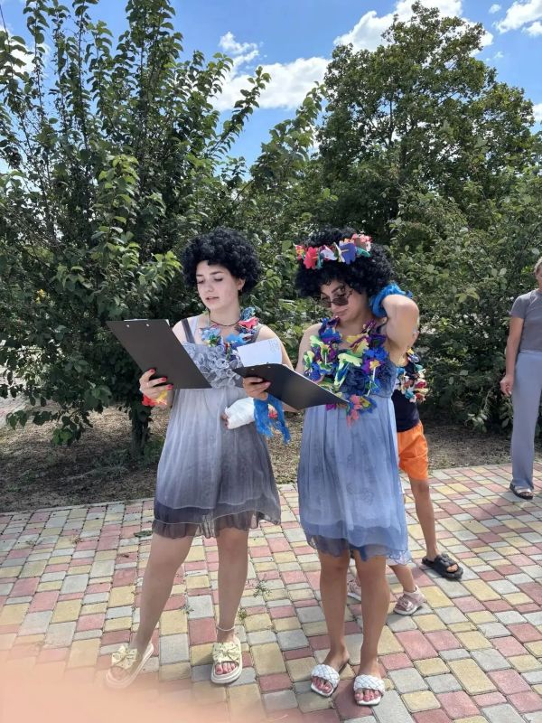 Международный День Дружбы отметили в Детских объединенных кружках Акимовского муниципального округа Международный День Дружбы отметили в Детских объединенных кружках Акимовского муниципального округа