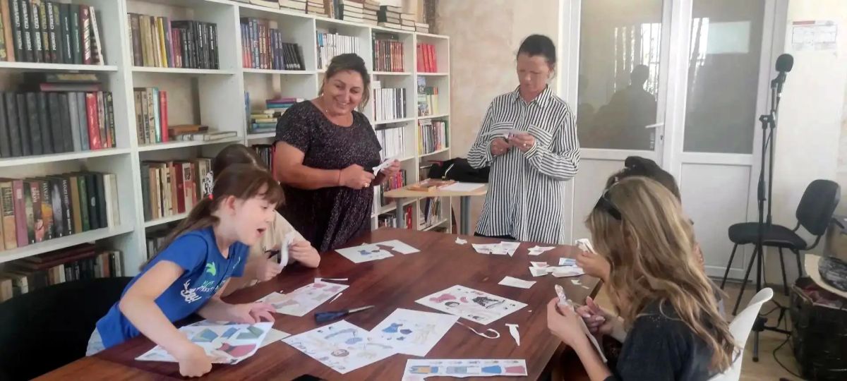 День без интернета: в СДК «Плодородное» ожила бумажная сказка! День без интернета: в СДК «Плодородное» ожила бумажная сказка!